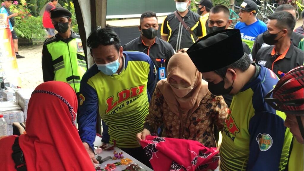 ldiijember-gowes-bersama-laskar-sholawat-nusantara-dan-pasa-umkm