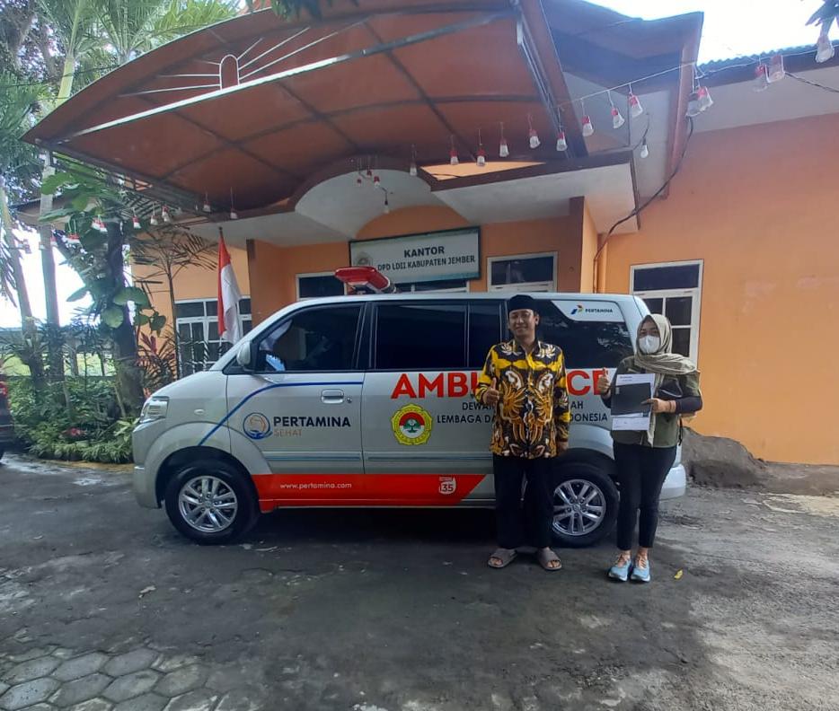 ldiijember-ambulan-pertamina-melayani-umat