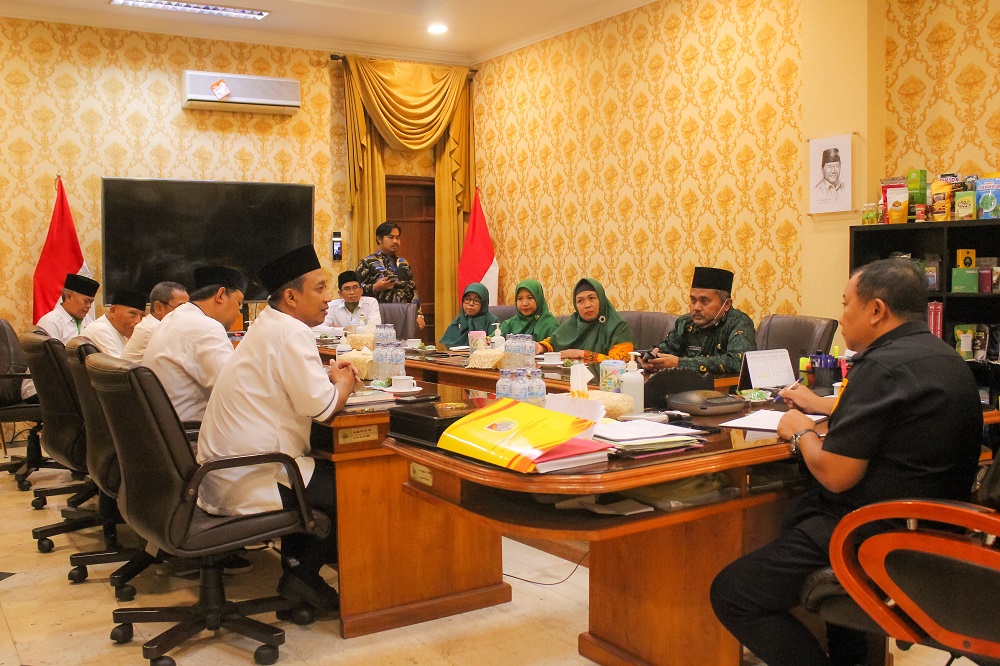 ldiijember-bupati-audiensi1