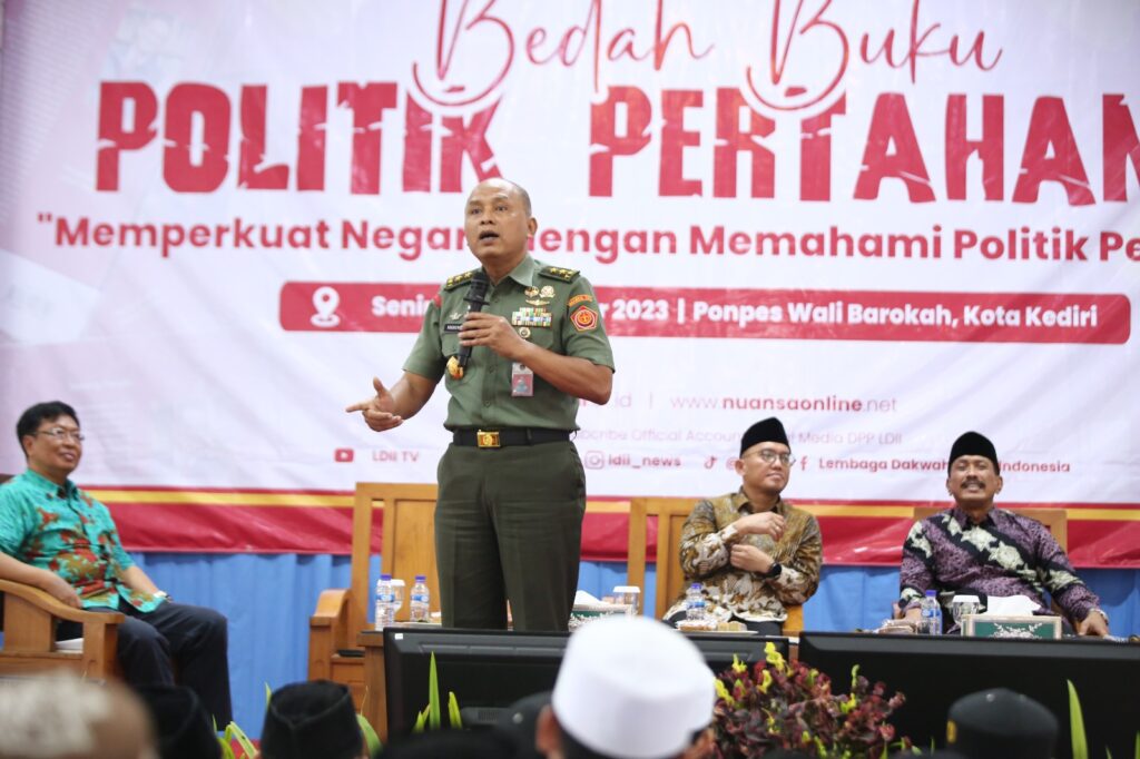 ldiijember-bedah-buku-pertahanan
