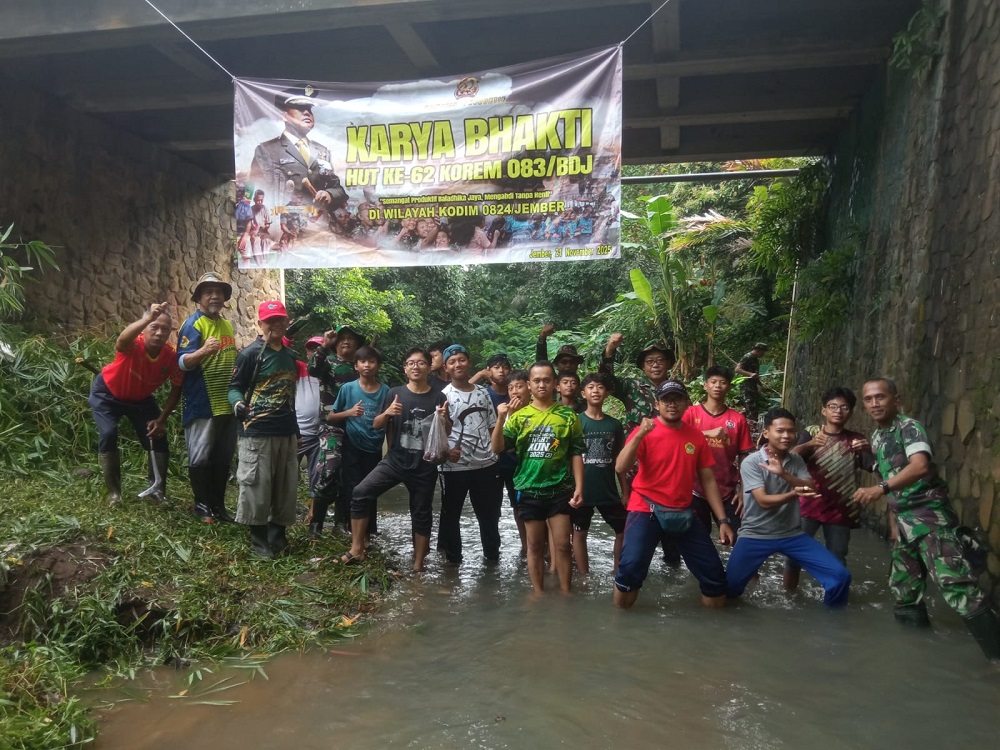 ldiijember-pcldiipatrang-bersih2-sungai2111254