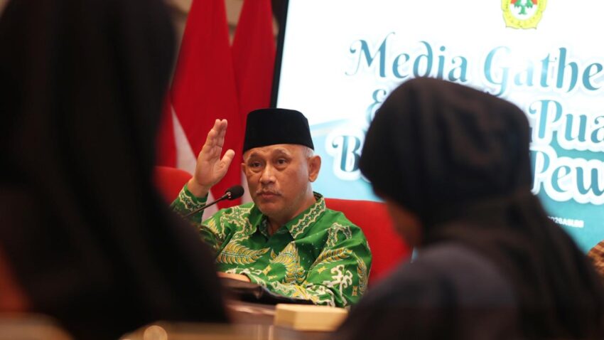 ldiijember-menatap-munasx