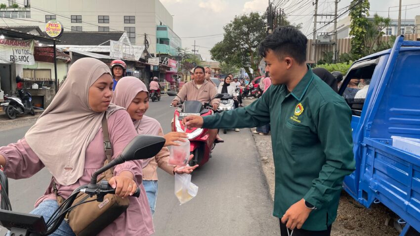 ldiijember-pemuda-war-takjil-sbrsari2
