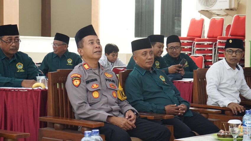 ldiijember-munasx-peserta-online-aula3