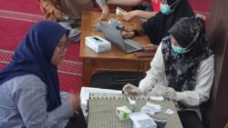 Usung Konsep Lesehan, Cek Kesehatan Gratis LDII di Kaliwates Berlangsung Tertib
